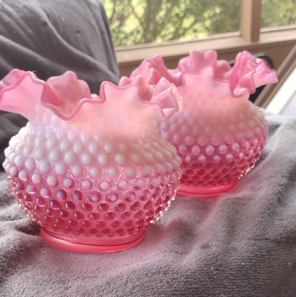 Elegant Pink Hobnail Glass Vase Set